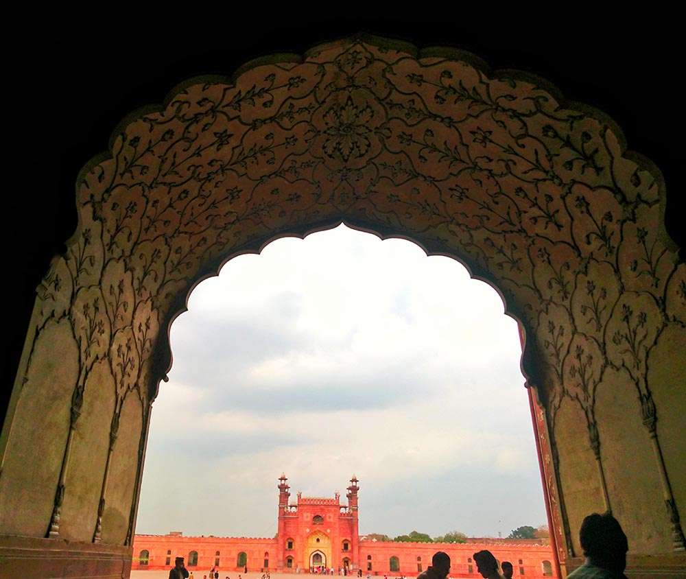 Badshahi mosque image